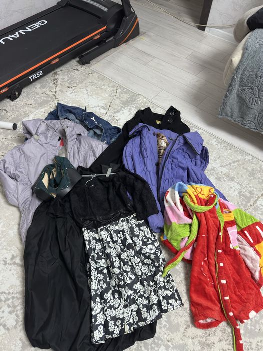 За все вещи и обувь 8тыс