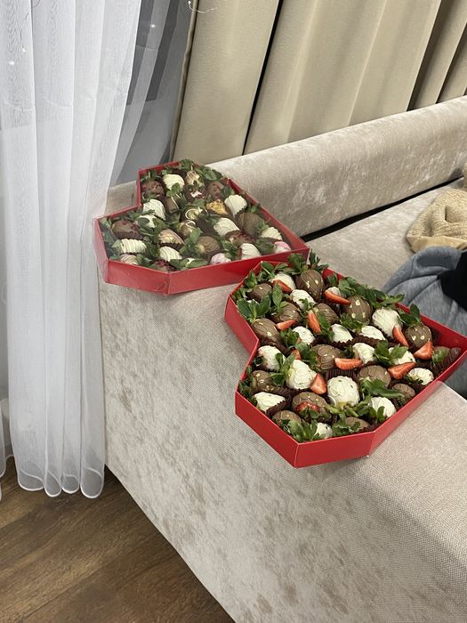 Клубника в шоколаде Алматы