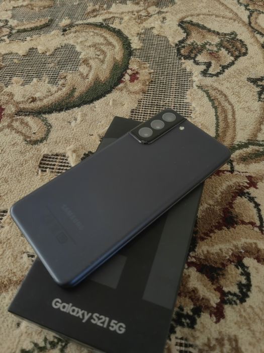 Продам Samsung s21 5g срочно