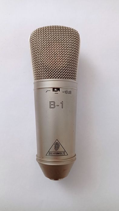 студийный микрофон