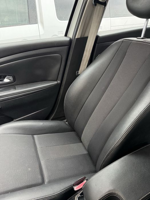 RENAULT Megane 2011 — imagine 12