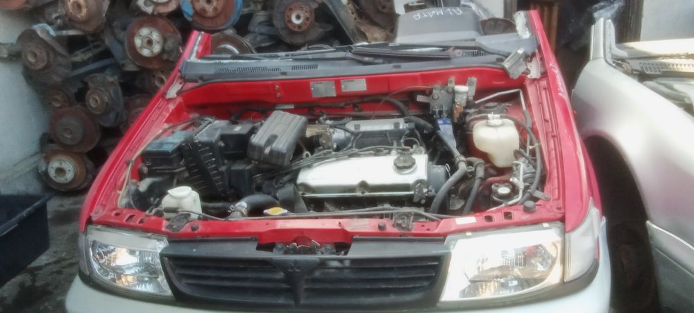 Митсубиси Рунер.