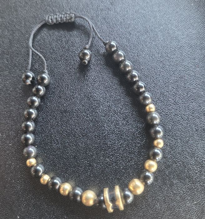Bratara aur 14 k