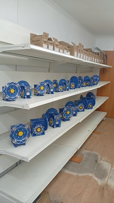 Электродвигатели,редукторы,мотор-редуктора