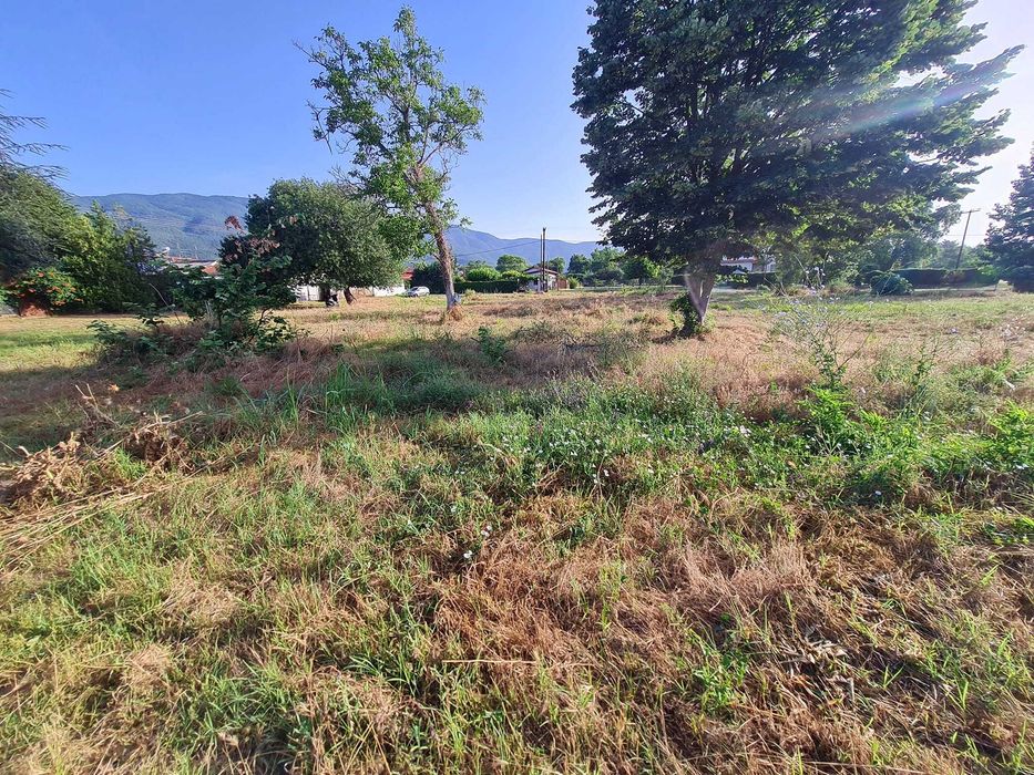 Продава се парцел с площ 4700 м2 в Аспровалта, Гърция