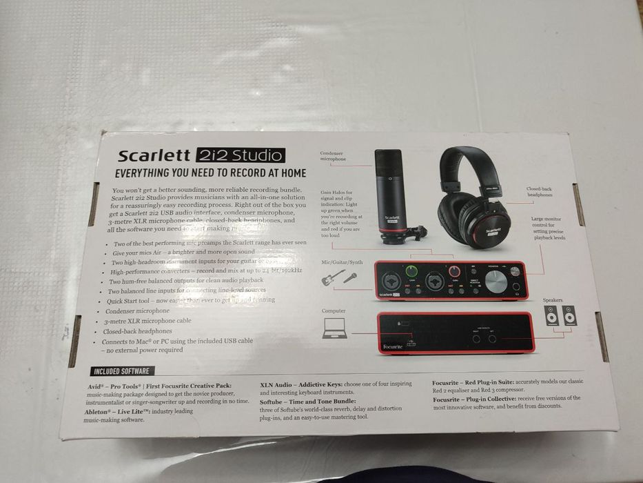 focusrite scarlett 2i2 studio продаю