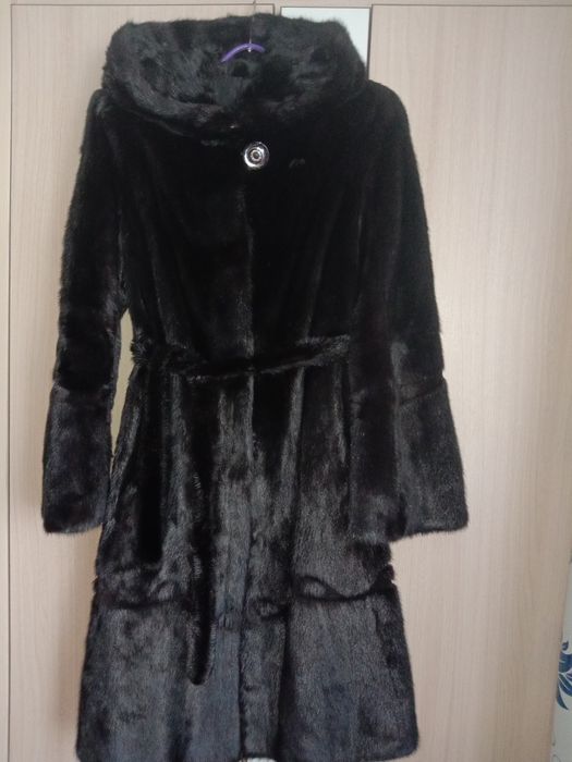 Продам норковую шубу