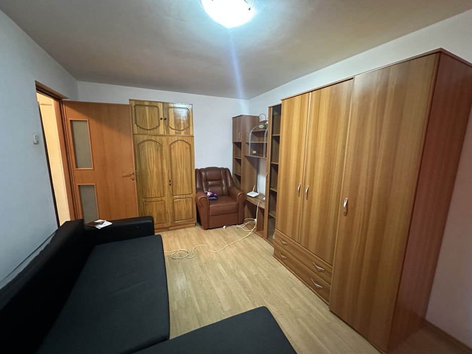 Garsonieră de închiriat, Sector 3, Titan