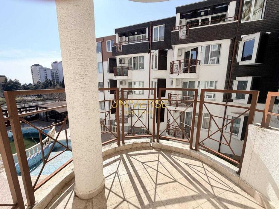 1+1 апартамент в целогодишен комплекс в Свети Влас #5718