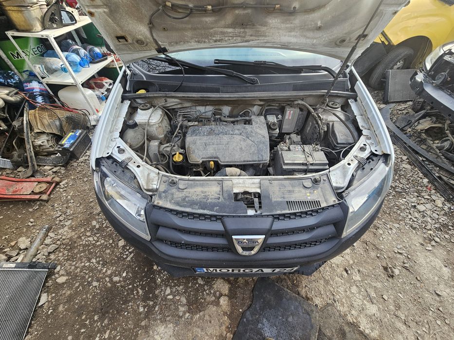 Dacia Sandero  на части