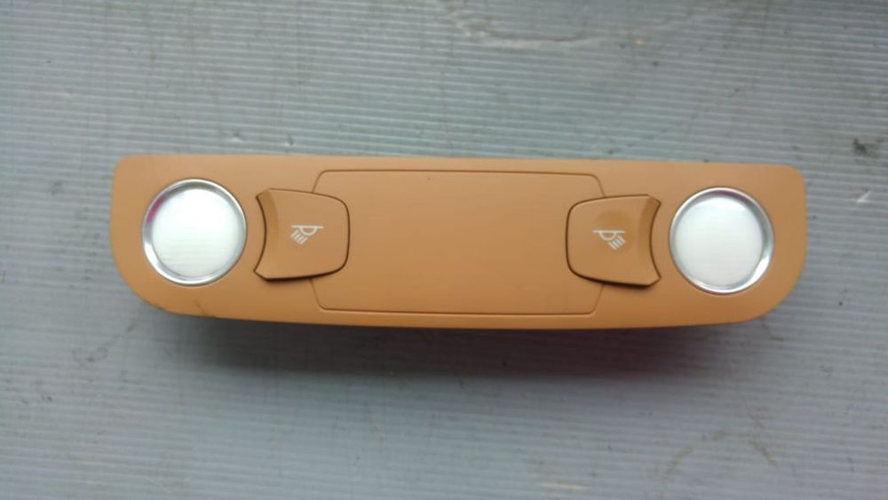 lampa plafoniera spate audi a6 c6 4f  4l0947111b