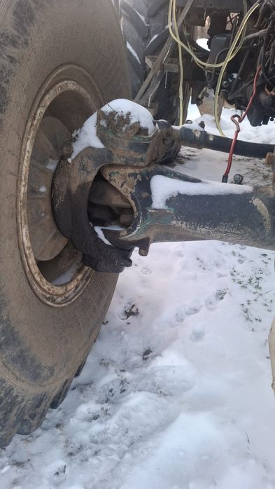 Punte fata tractor 1010 dt