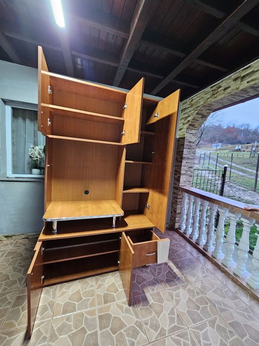 Dulap/comoda cu loc pentru TV