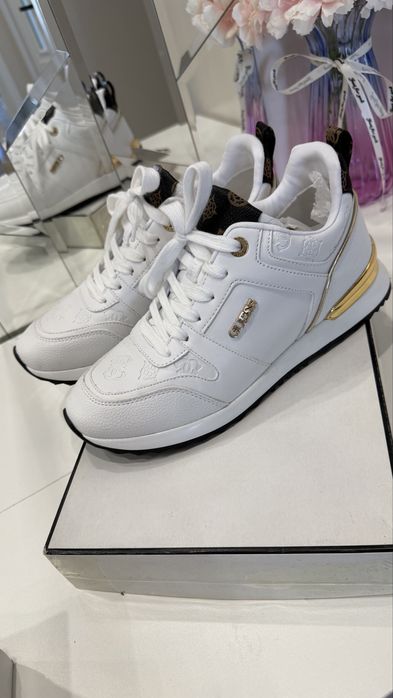 Кроссовки Guess белый