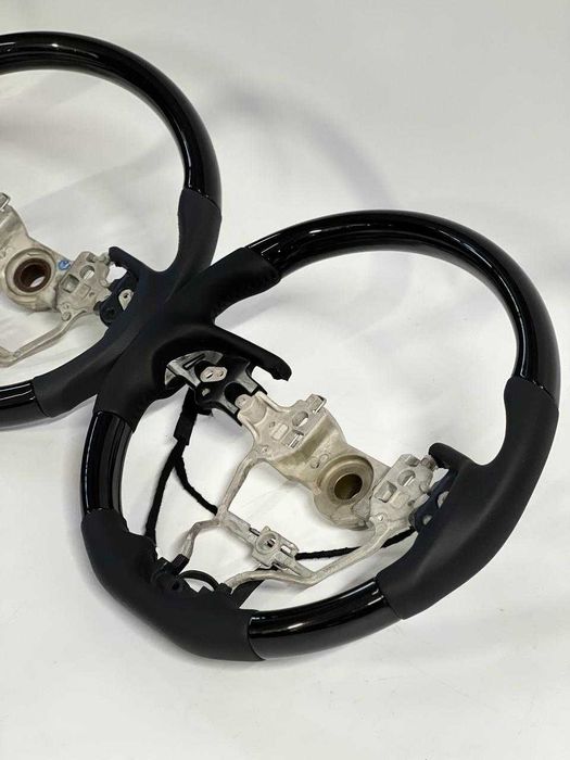 Руль с подогревом на Camry V70/75