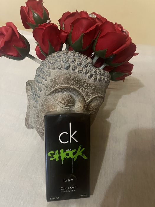 Apa de parfum,100 ml,noi sigilate