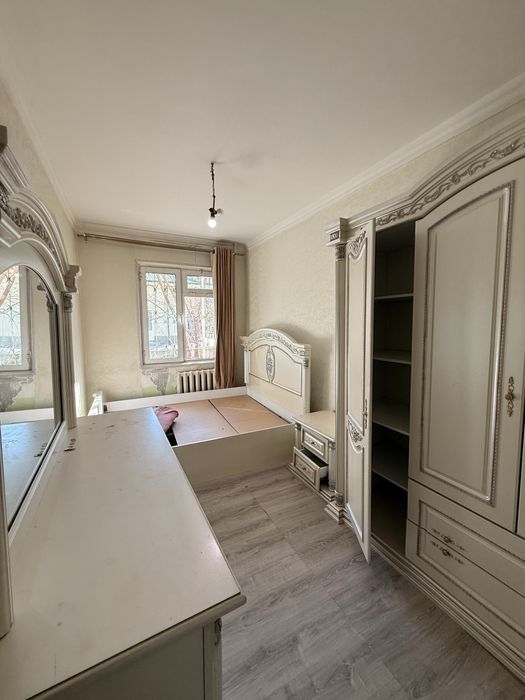 Юнусабад 11кв 2/1/4 Разделка 50м2 метро рядом