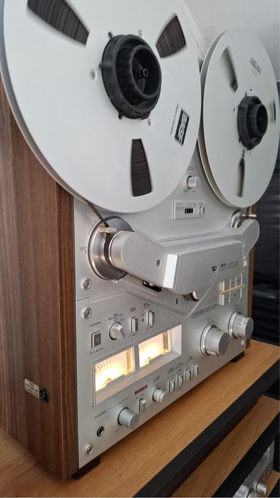 Magnetofon Akai 636