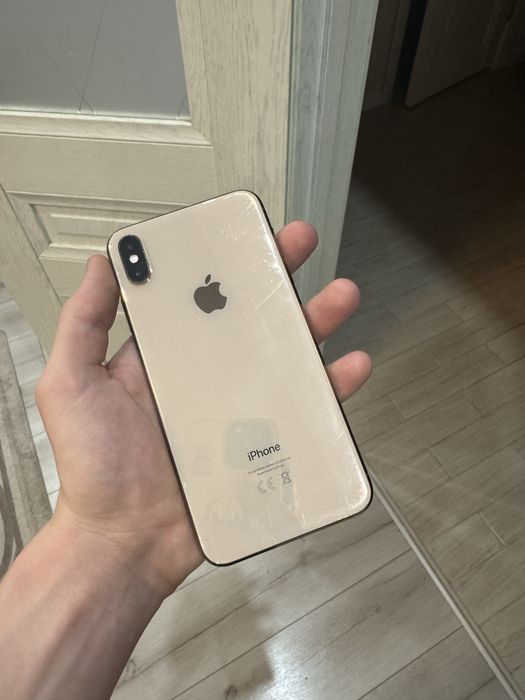 Продам Iphone Xs max