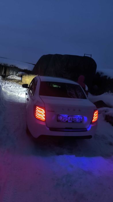 Стоп сигнал гранта. и фары линзовые на гранта фл