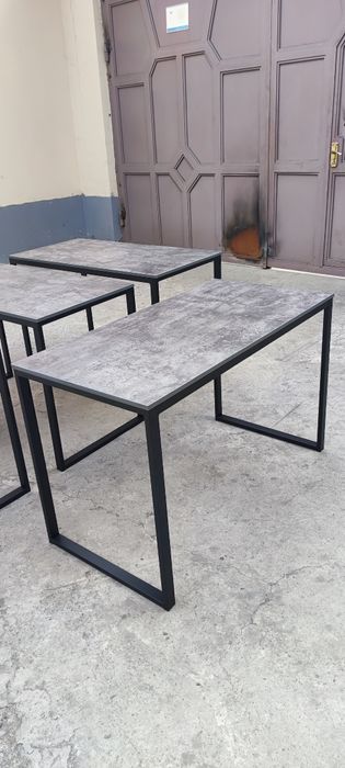 Столы в стиле лофт