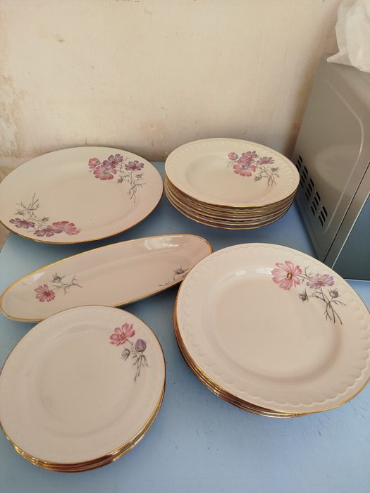 Сервиз столовый российский, 25предметов. СНИМАЮ с ПРОДАЖ!