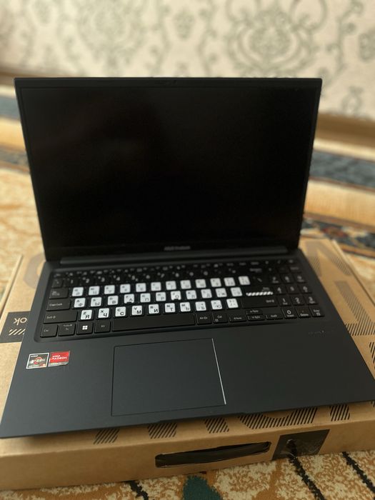 Asus vivobook 15 1502Q 8|512