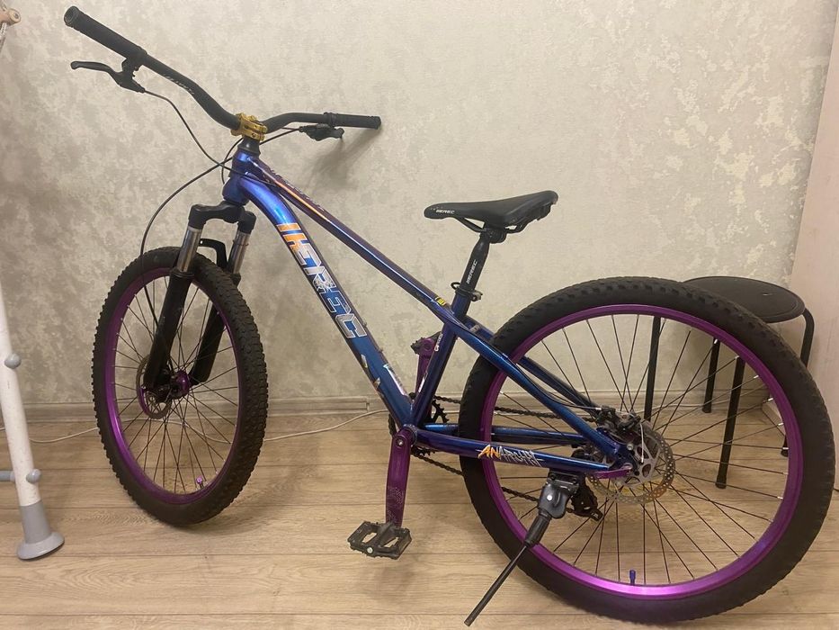 Продаю велосипед herec