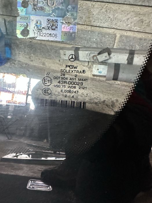 Предно стъкло/челно Mercedes R class W251