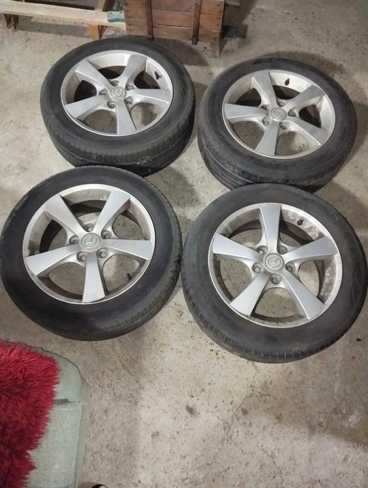 Джанти с Гуми 205/55R16 за Mazda