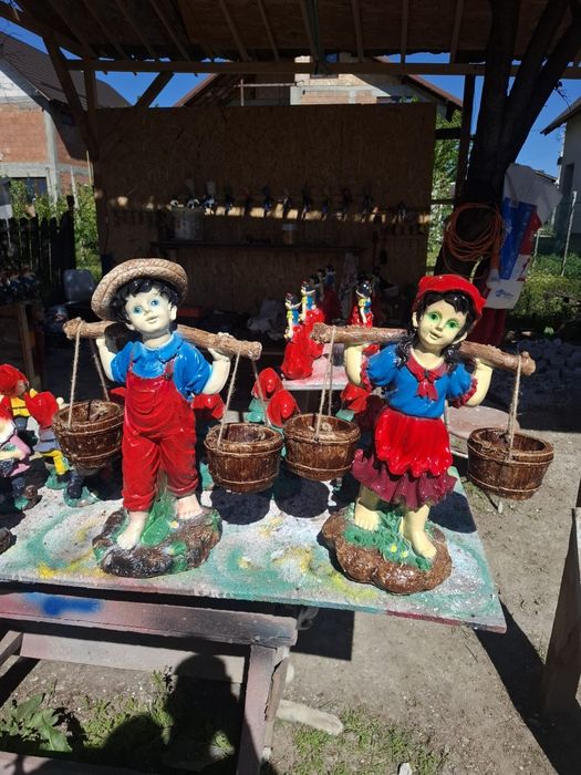 Figurine din ghips pentru grădină – lucrate manual veya Statuete decorative din ghips, realizate manual