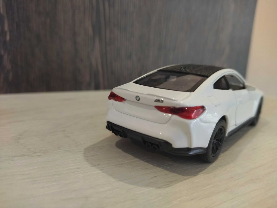 Метална количка BMW M4 !!!