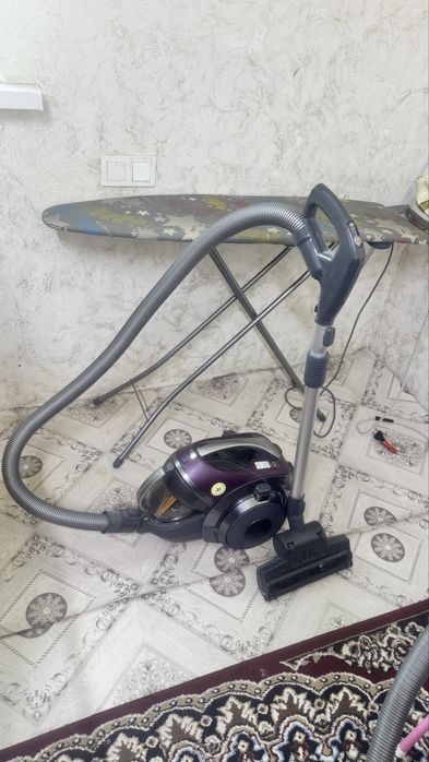 Пылесос LG Kompressor б/у