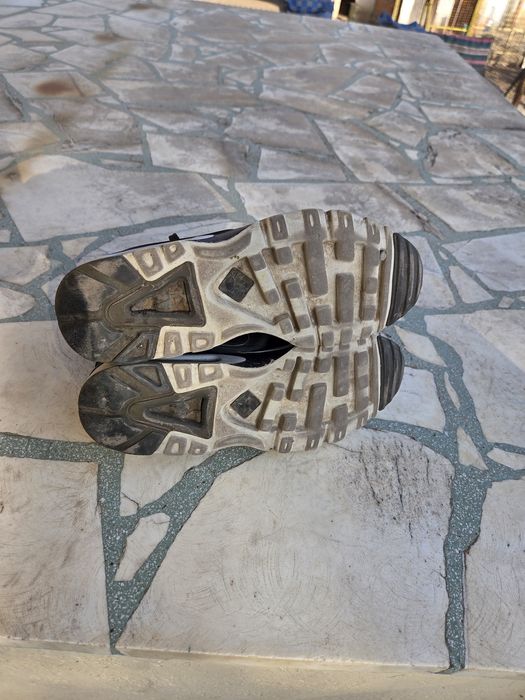 Оригинални маратонки