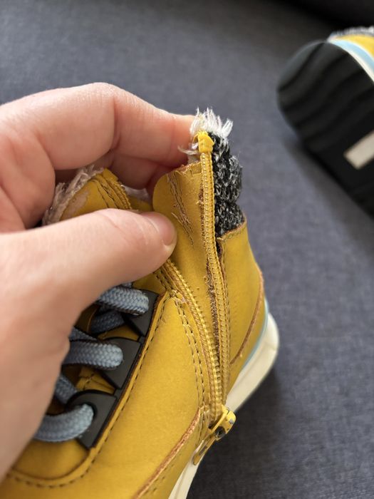 Детски боти reserved