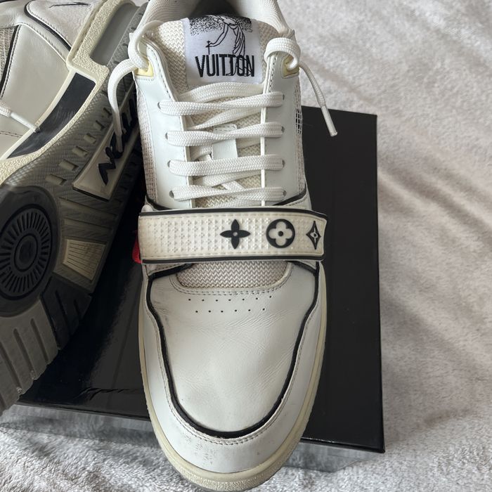 Adidasi Louis Vuitton