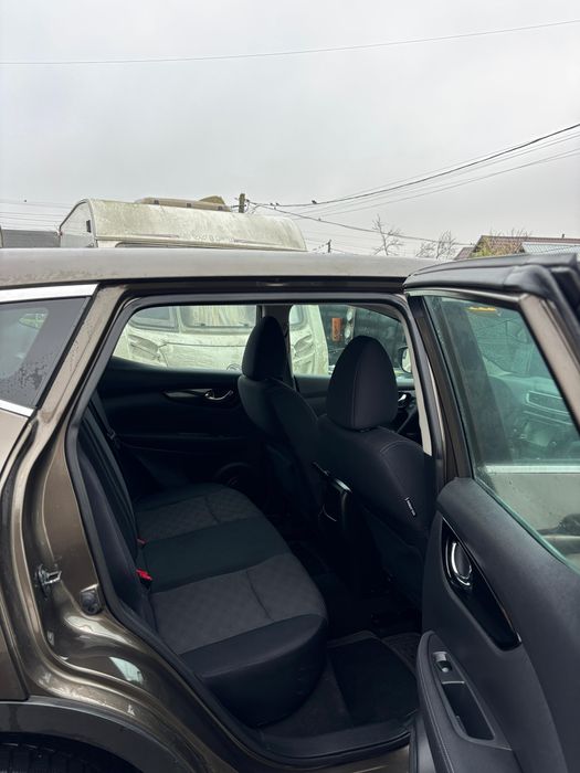 Nissan Qashqai J11- 1.2 Benzina -Cutie Automată - 160000 km