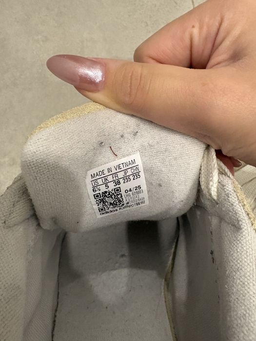 Кроссовки adidas