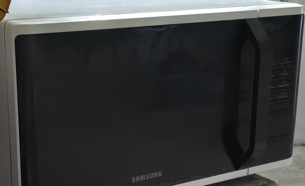 Cuptor cu microunde Samsung 800w