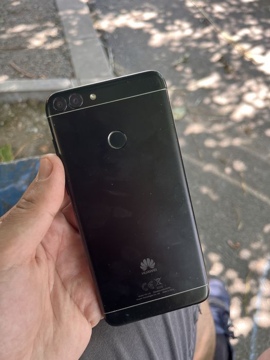Vând Huawei P Smart, în stare impecabilă, foarte bine întreținut.