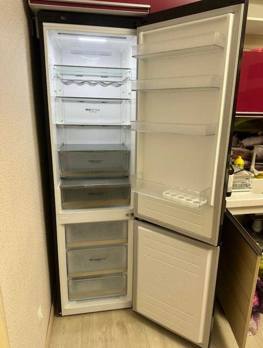 Холодильник LG...