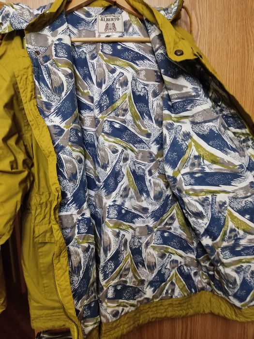 Новая тёплая подростковая куртка