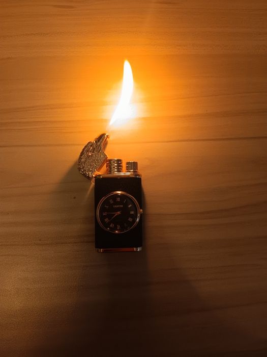 Запалки с часовник