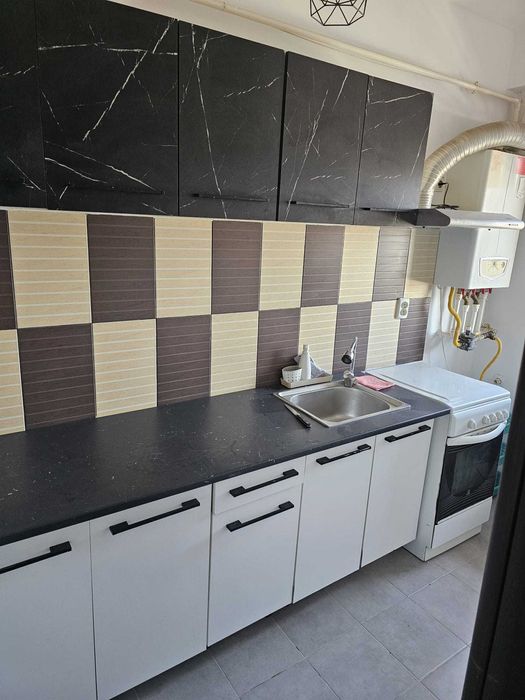 Inchiriez garsoniera in Dobroesti