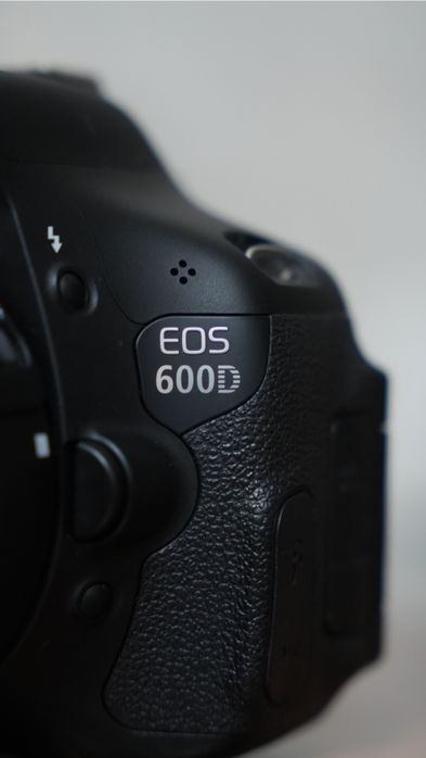 Canon 600d в отличном состояний