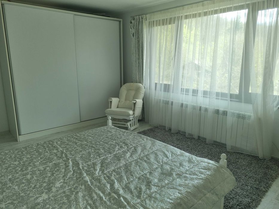 двуетажна къща в село Лясково