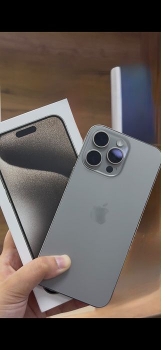 Продам айфон 15 про мах