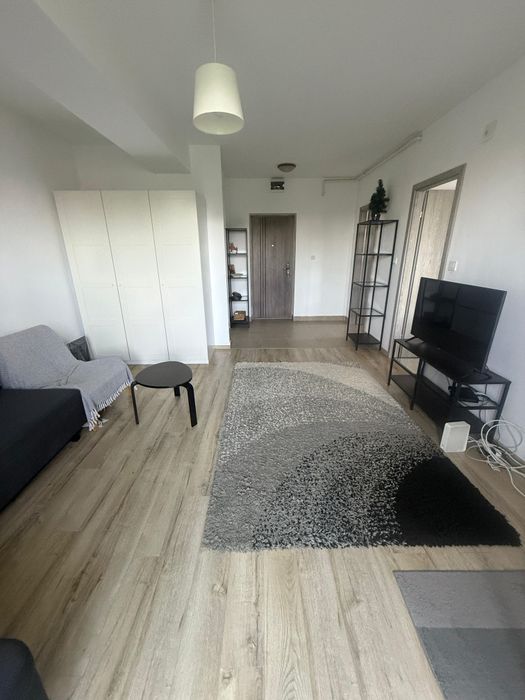 Proprietar inchiriez garsoniera Grivita / 1 Mai loc parcare inclus