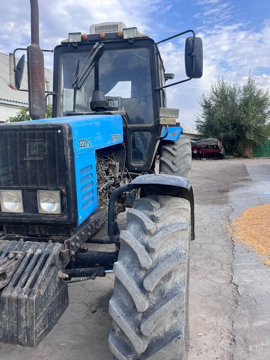Продам мтз 1221,2 хорошим состаяние