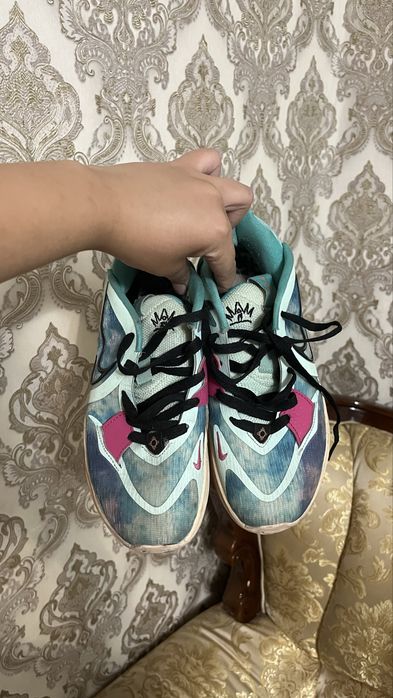 Nike Kyrie Low 5
